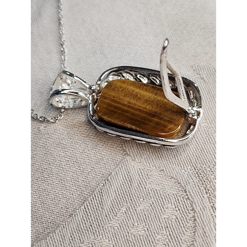 Madison Studios Sterling Silver Stone Pendant Necklace 18 Inch